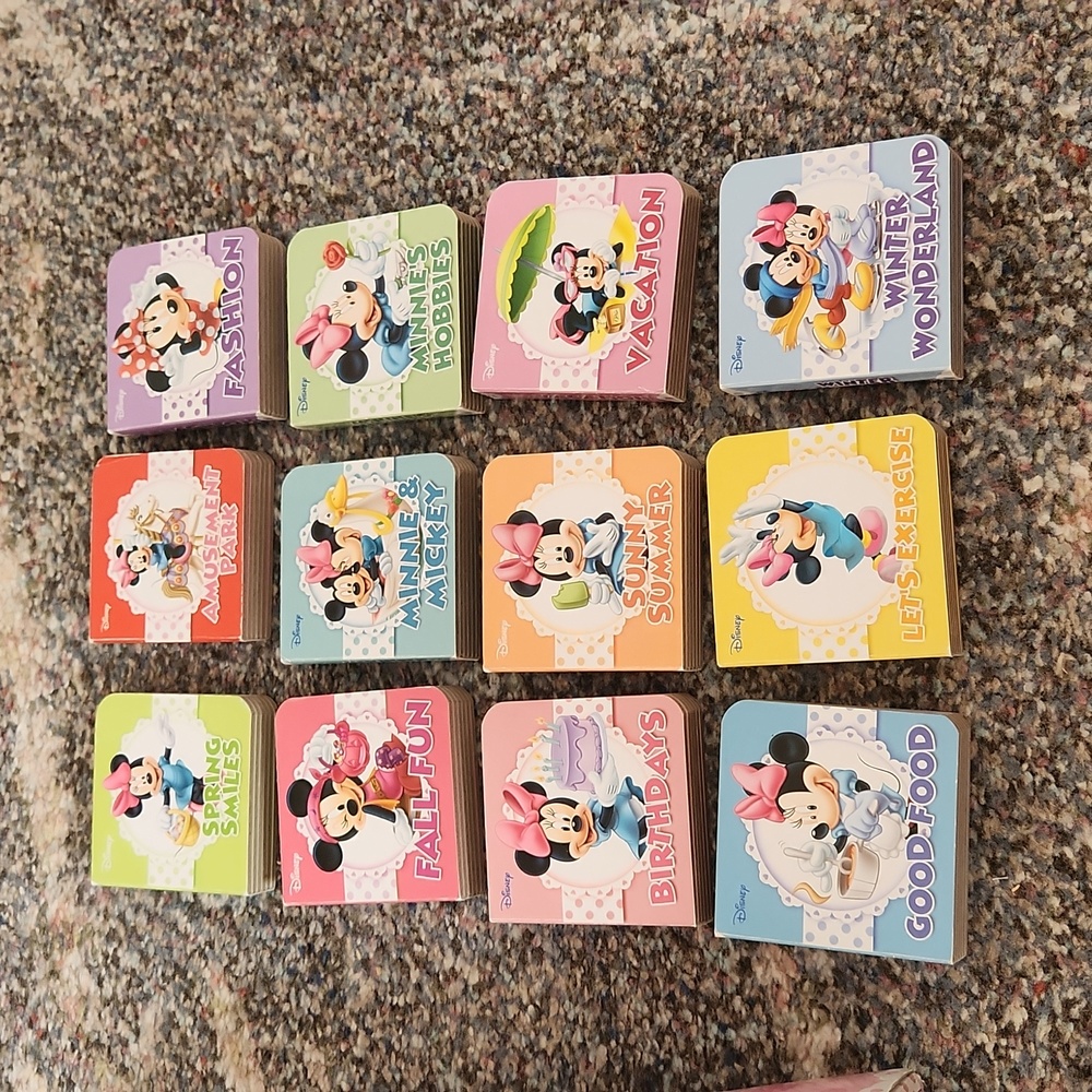 Minnie Mouse 12 Mini Cardboard Books Set For Children - Picture 3 of 7